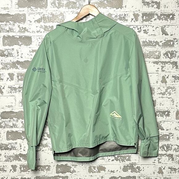 Nike Trail Gore-Tex Hoodie Size Medium Women's Trail Running Waterproof - Picture 1 of 12
